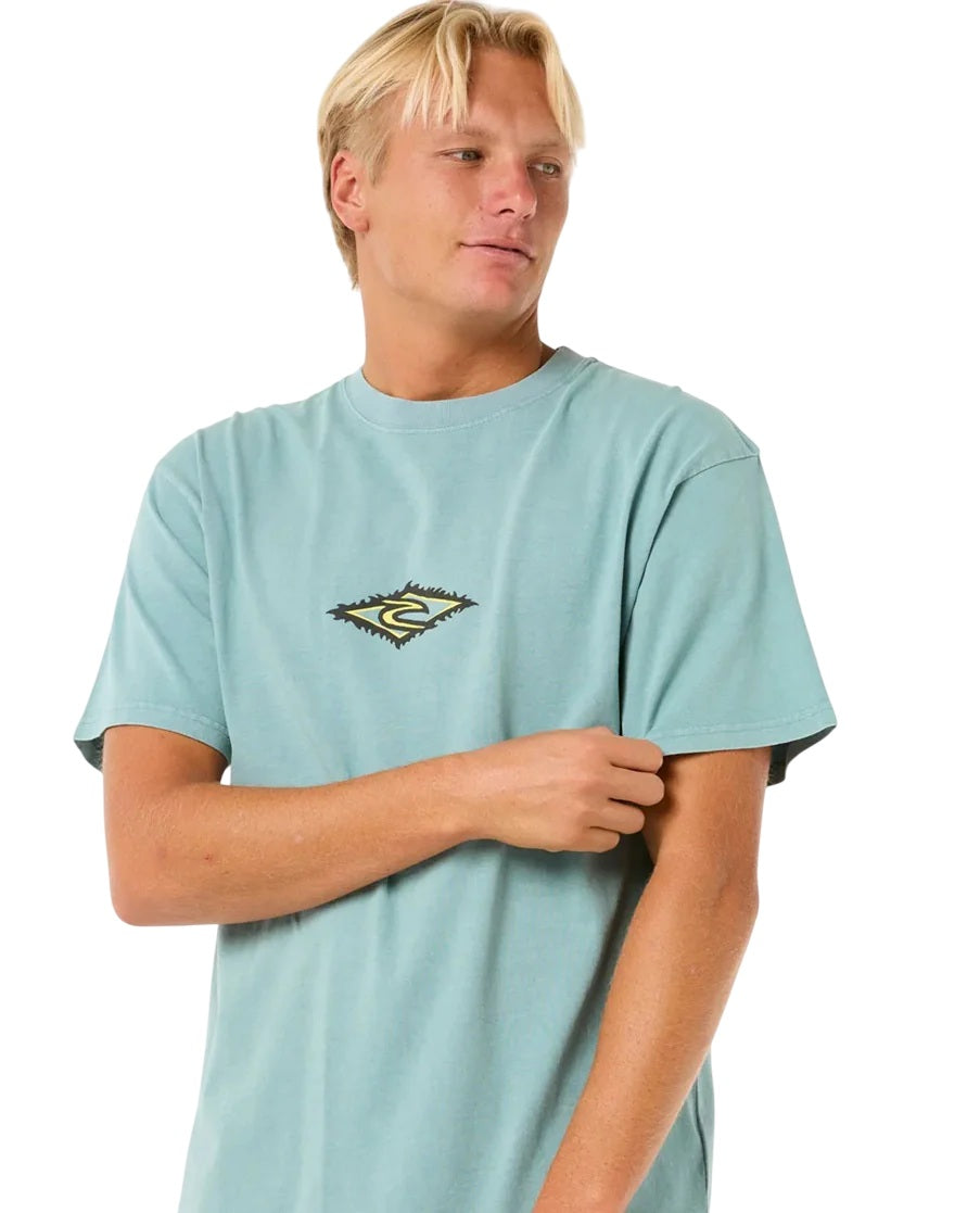 0O2MTE_4.jpg