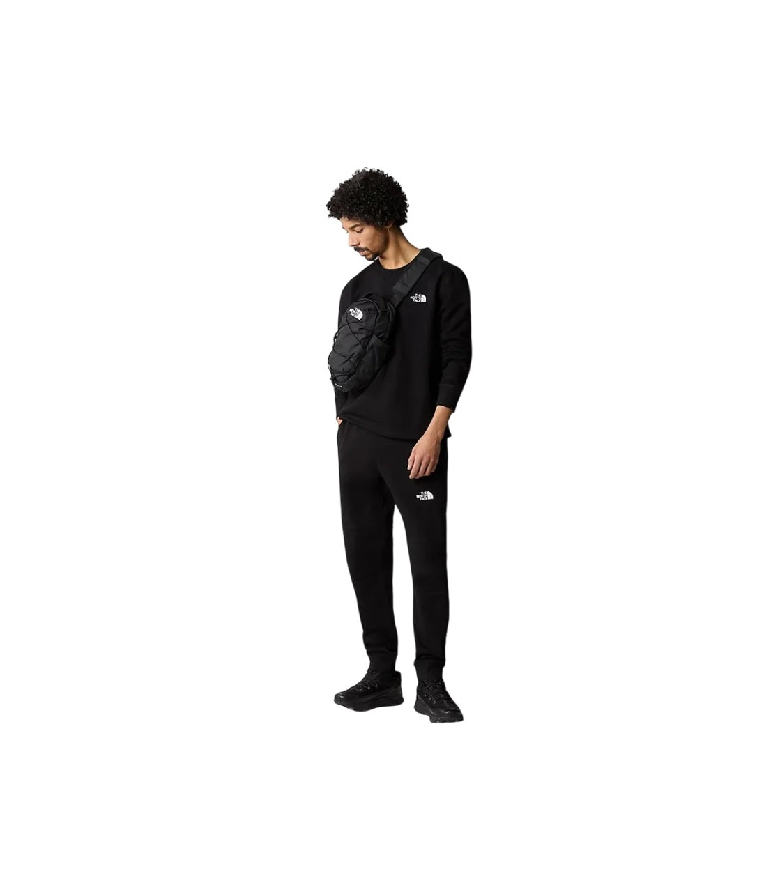 NF0A7X1IJK3_8.jpg